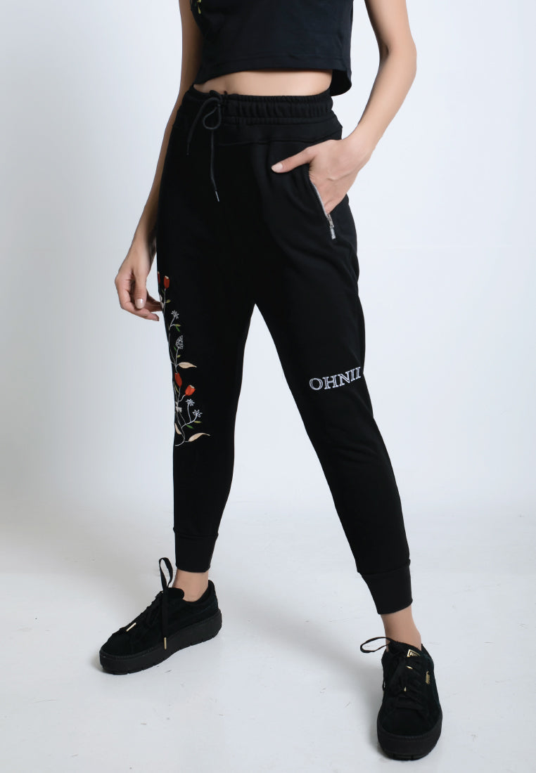 EMBROIDERED WILD FLOWER JOGGER PANTS - Ohnii Official Site